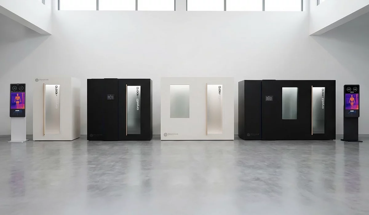 Alle Druschke Kältekammern stehen nebeneinander ein einer großen Halle